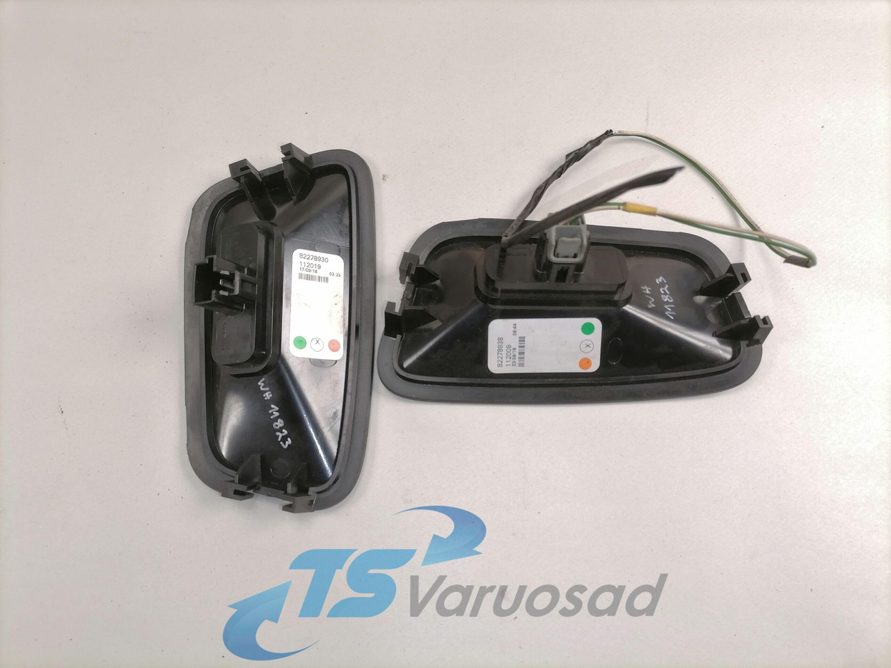 Volvo Gabariidituli 82278930 - Peça universal de Caminhão: foto 2 Volvo Gabariidituli 82278930 - Peça universal de Caminhão: foto 2