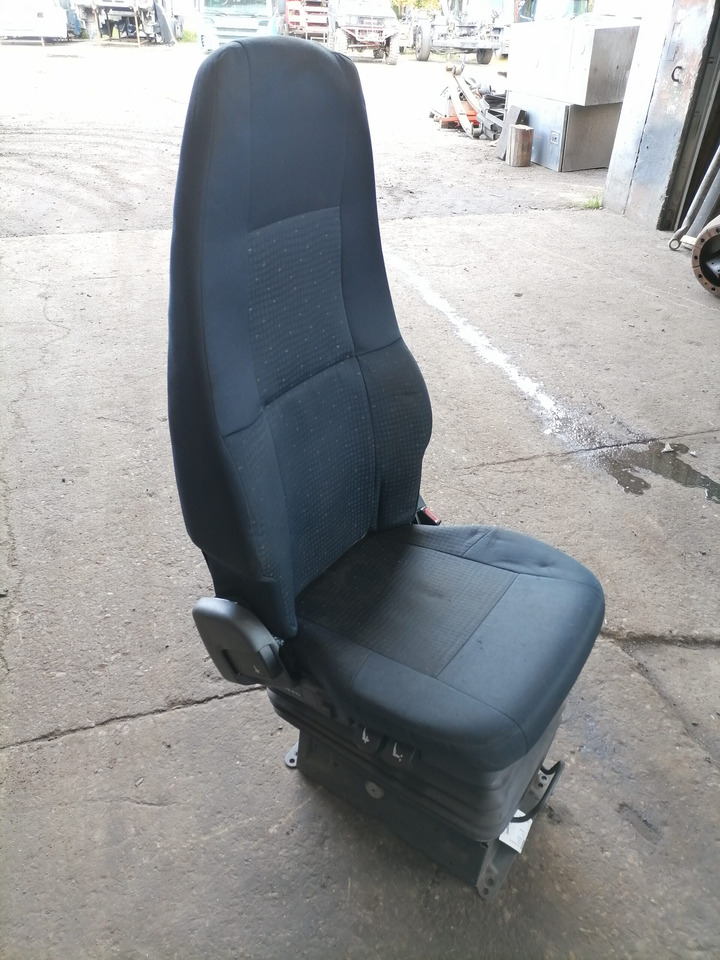 Volvo Passenger seat 20591478 - Banco de Caminhão: foto 2 Volvo Passenger seat 20591478 - Banco de Caminhão: foto 2