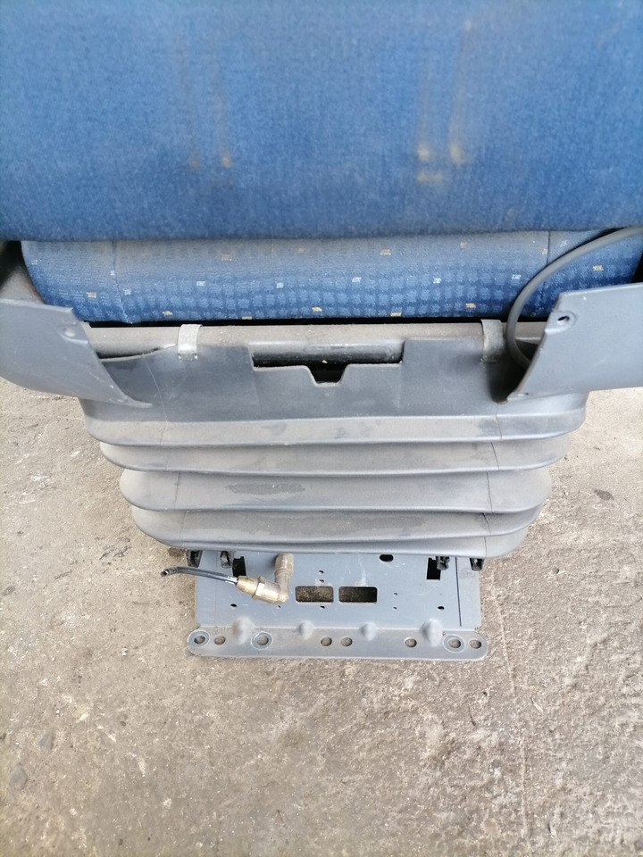 Volvo Passenger seat 20591478 - Banco de Caminhão: foto 5 Volvo Passenger seat 20591478 - Banco de Caminhão: foto 5