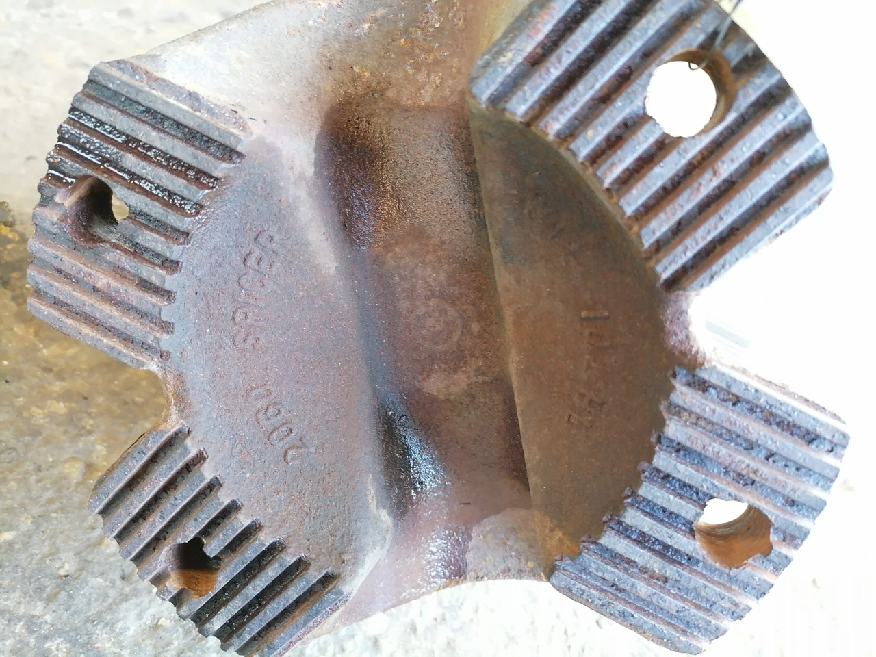 Volvo Propeller shaft 1068155 - Veio de transmissão de Caminhão: foto 5 Volvo Propeller shaft 1068155 - Veio de transmissão de Caminhão: foto 5