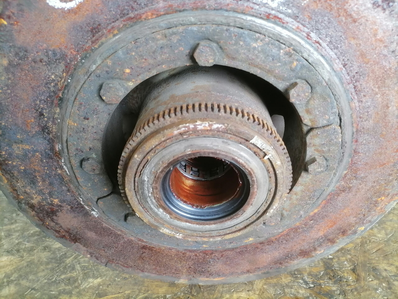 Volvo Rattarumm 21022433 - Cubo de roda de Caminhão: foto 5 Volvo Rattarumm 21022433 - Cubo de roda de Caminhão: foto 5