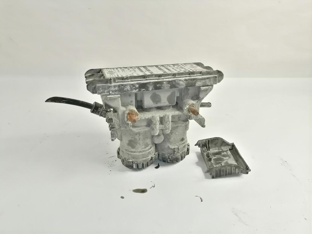 Volvo Rear axel brake pressure control valve 22225552 - Válvula de freio de Caminhão: foto 3 Volvo Rear axel brake pressure control valve 22225552 - Válvula de freio de Caminhão: foto 3