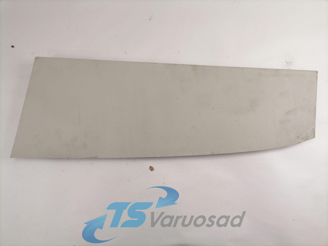 Volvo Salongi plastik 82269343 - Peça universal de Caminhão: foto 1 Volvo Salongi plastik 82269343 - Peça universal de Caminhão: foto 1