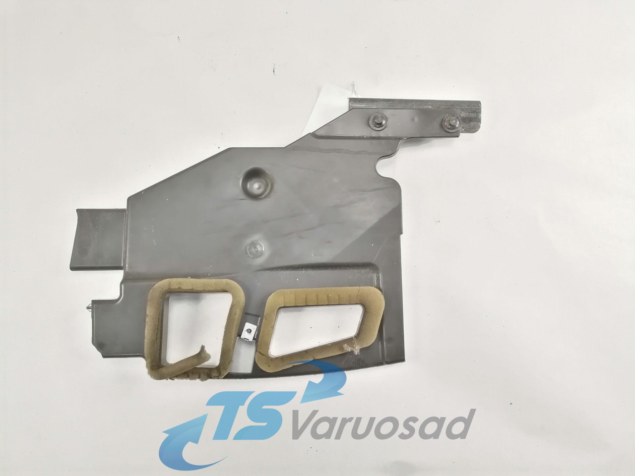 Volvo Salongi plastik 84040152 - Peça universal de Caminhão: foto 1 Volvo Salongi plastik 84040152 - Peça universal de Caminhão: foto 1