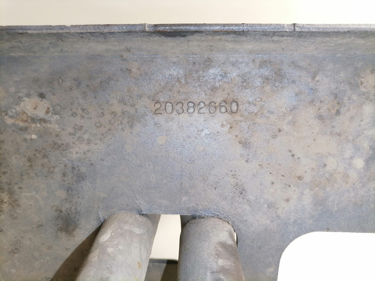 Volvo Salongisoojendus torud 20382660 - Aquecimento/ Ventilação de Caminhão: foto 4 Volvo Salongisoojendus torud 20382660 - Aquecimento/ Ventilação de Caminhão: foto 4