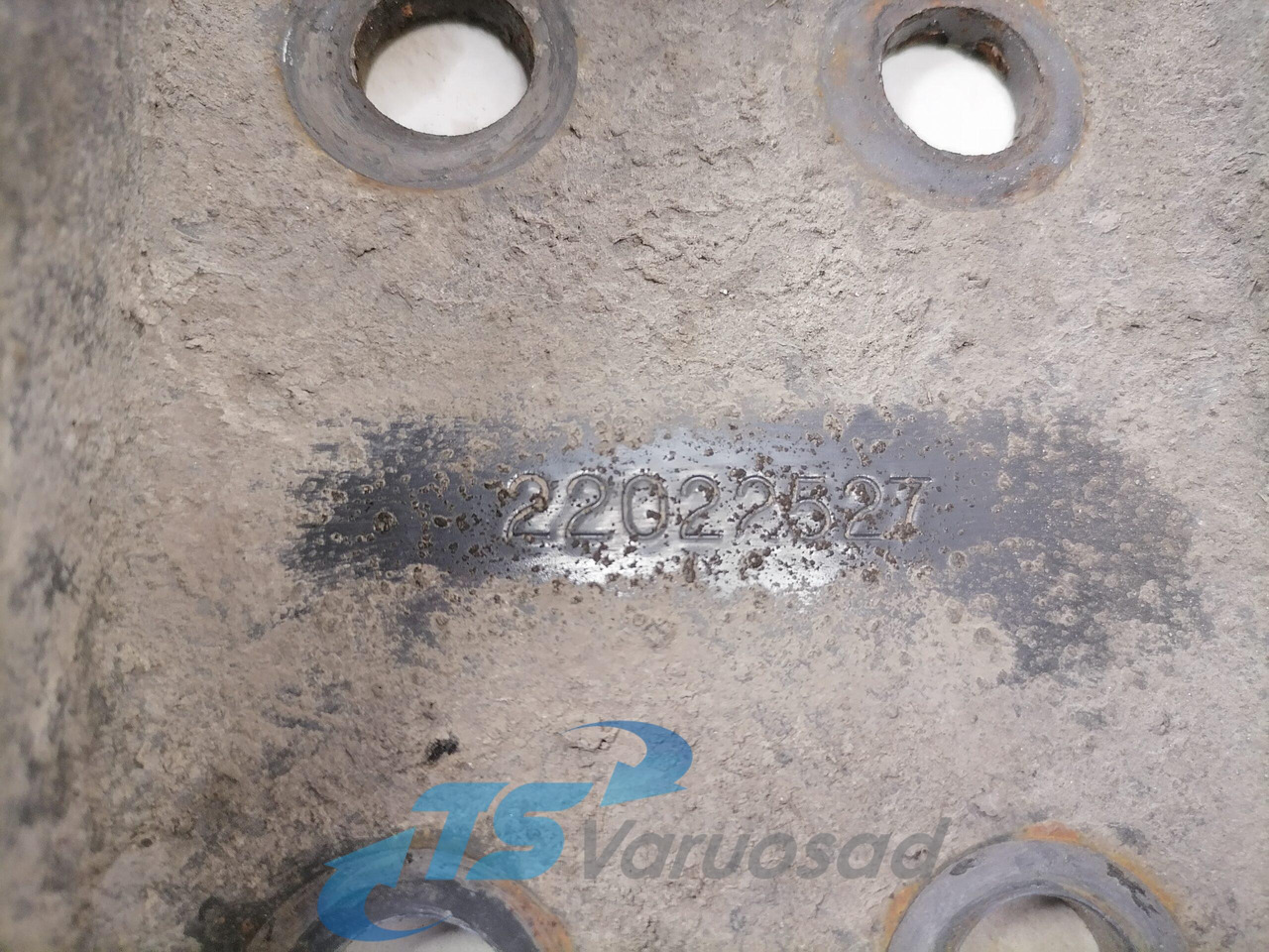 Volvo Shock absorber mounting 22022527 - Suspensão de Caminhão: foto 3 Volvo Shock absorber mounting 22022527 - Suspensão de Caminhão: foto 3