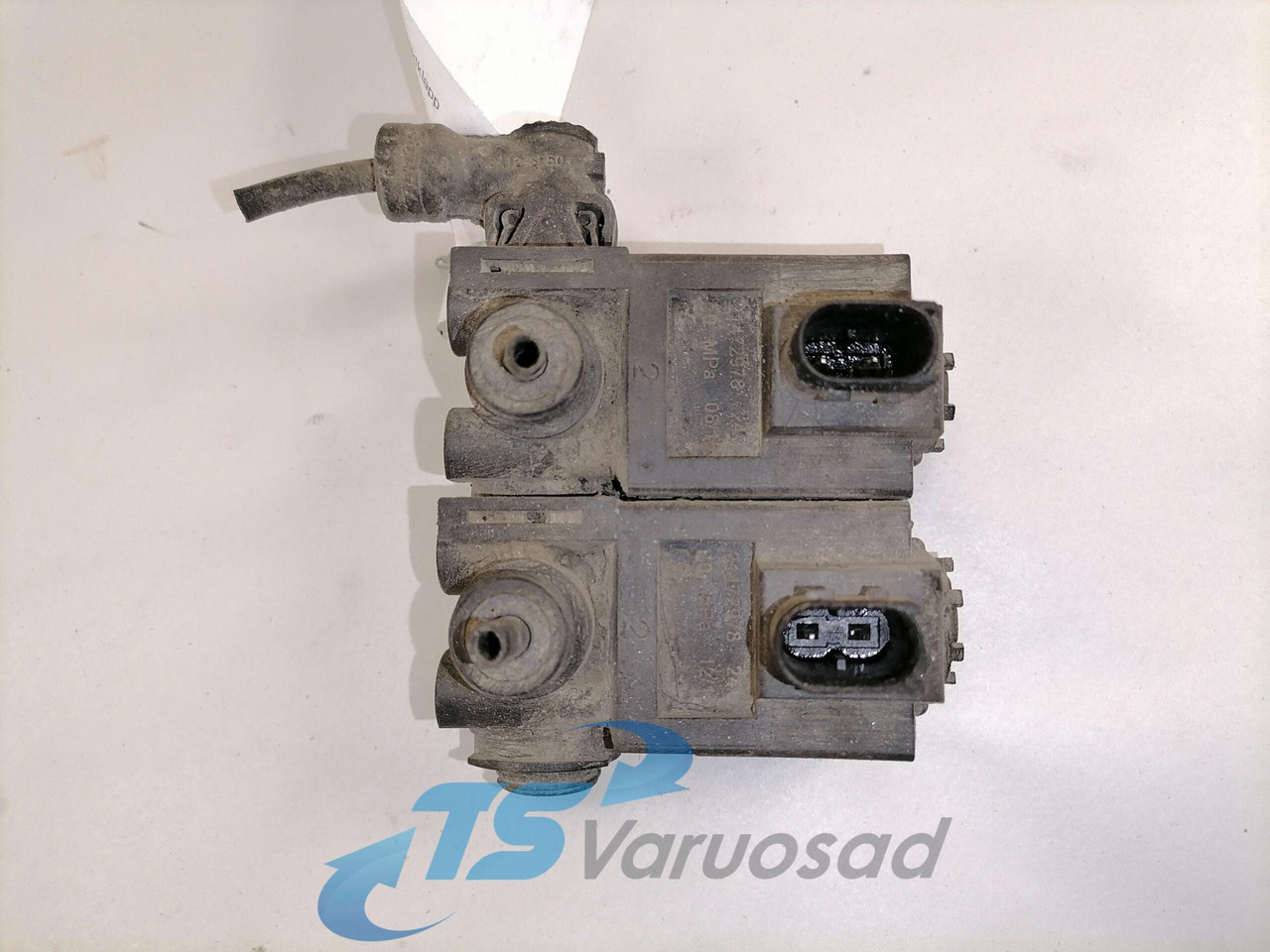 Volvo Solenoid valve 21472978 - Válvula de freio de Caminhão: foto 3 Volvo Solenoid valve 21472978 - Válvula de freio de Caminhão: foto 3