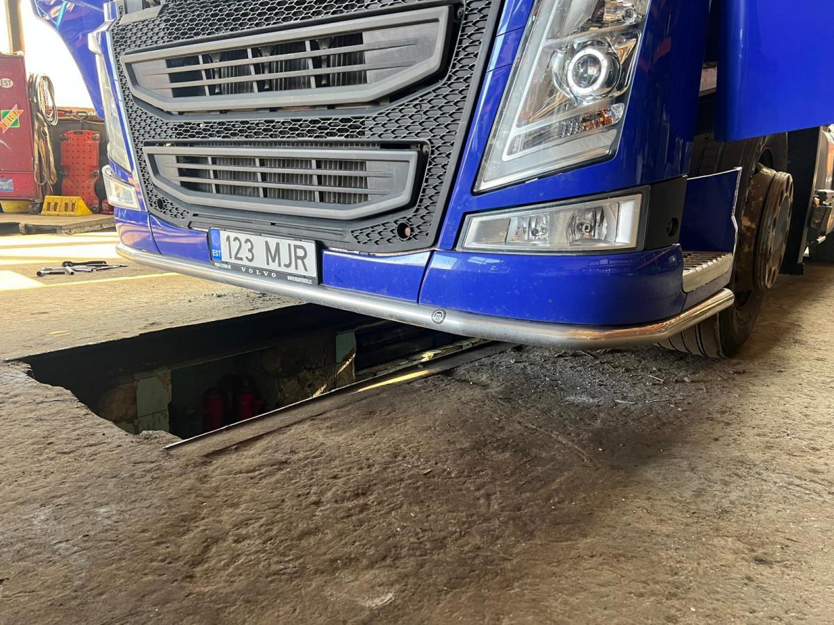 Volvo Stangeääris METEC - Para-choque de Caminhão: foto 5 Volvo Stangeääris METEC - Para-choque de Caminhão: foto 5