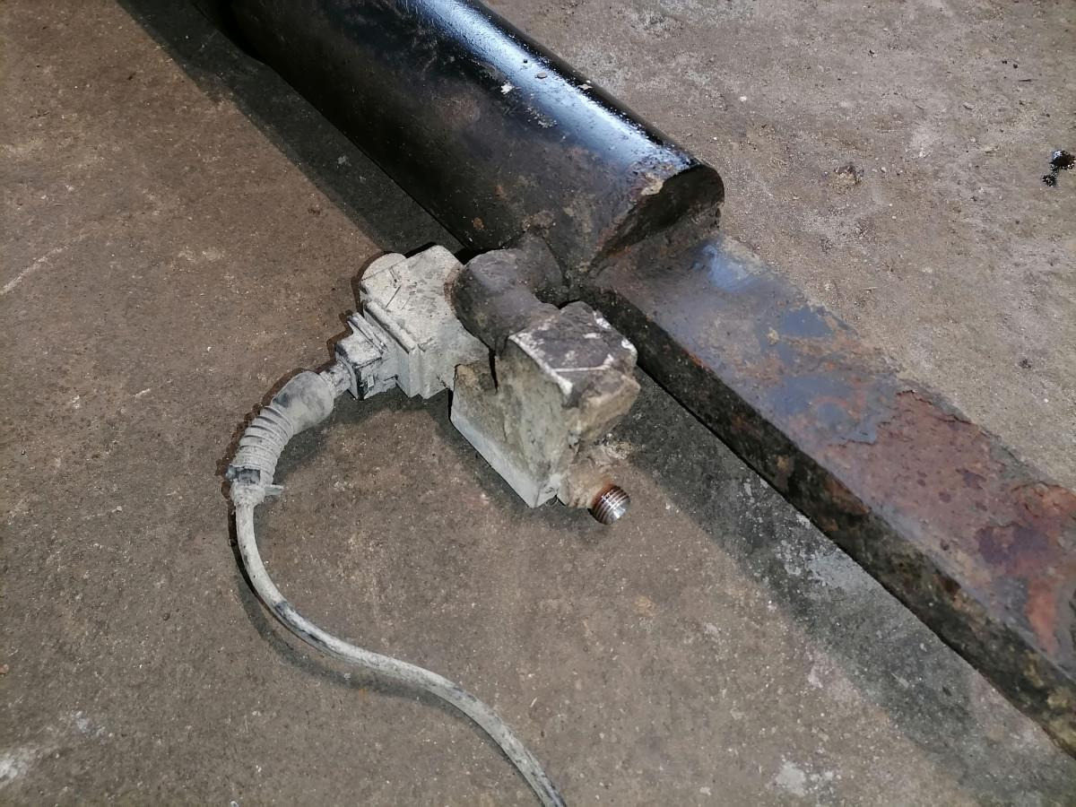 Volvo Tõstesilinder, ZEPRO ZeproBZ15149S - Peça universal de Caminhão: foto 3 Volvo Tõstesilinder, ZEPRO ZeproBZ15149S - Peça universal de Caminhão: foto 3