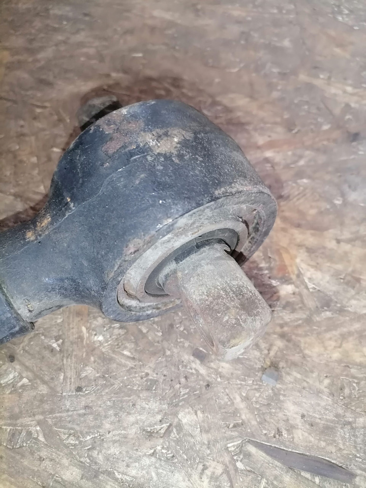 Volvo V- rod 20703338 - Eixo e peças de Caminhão: foto 3 Volvo V- rod 20703338 - Eixo e peças de Caminhão: foto 3