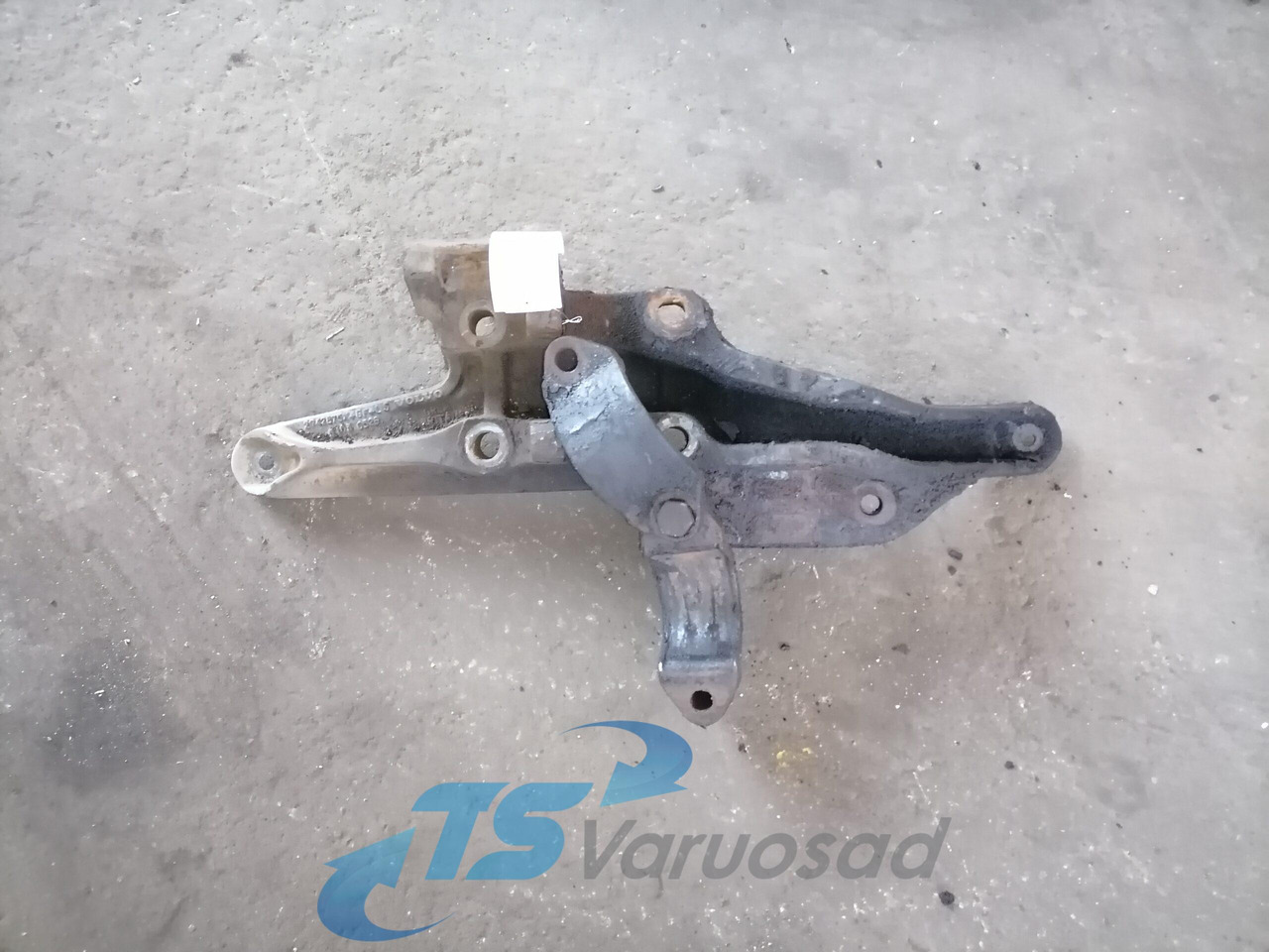 Volvo Volvo drive axle / axle mounting / airbag carrier 20428752 - Eixo e peças de Caminhão: foto 3 Volvo Volvo drive axle / axle mounting / airbag carrier 20428752 - Eixo e peças de Caminhão: foto 3