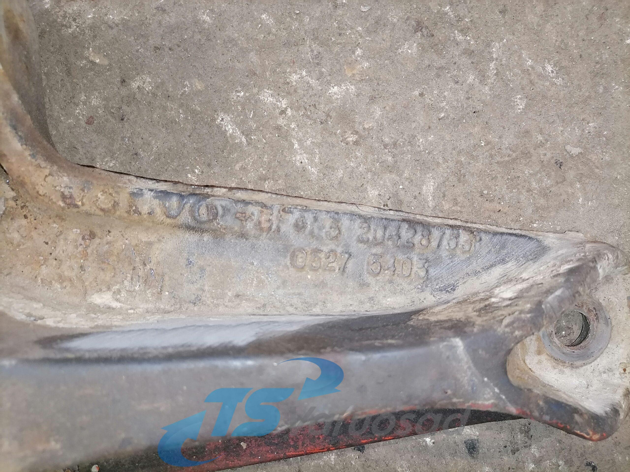 Volvo Volvo drive axle / axle mounting / airbag carrier 20428753 - Eixo e peças de Caminhão: foto 2 Volvo Volvo drive axle / axle mounting / airbag carrier 20428753 - Eixo e peças de Caminhão: foto 2