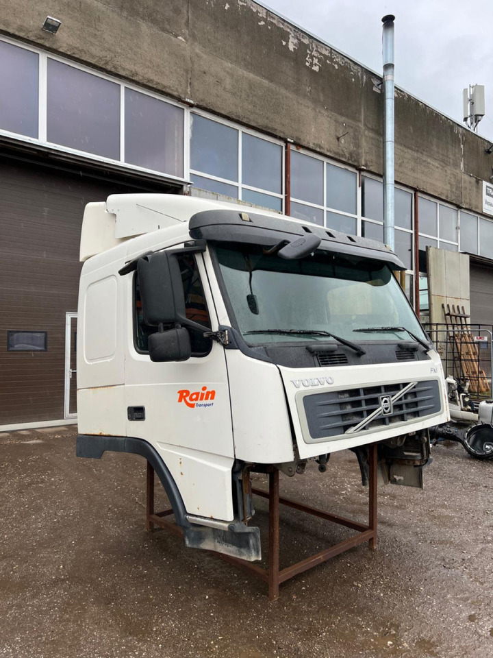 Volvo Volvo kabiin 85103669 - Cabine e interior de Caminhão: foto 2 Volvo Volvo kabiin 85103669 - Cabine e interior de Caminhão: foto 2