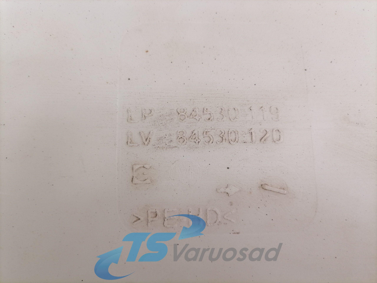 Volvo Windscreen washer fluid tank 84530119 - Limpador de pára-brisa de Caminhão: foto 5 Volvo Windscreen washer fluid tank 84530119 - Limpador de pára-brisa de Caminhão: foto 5
