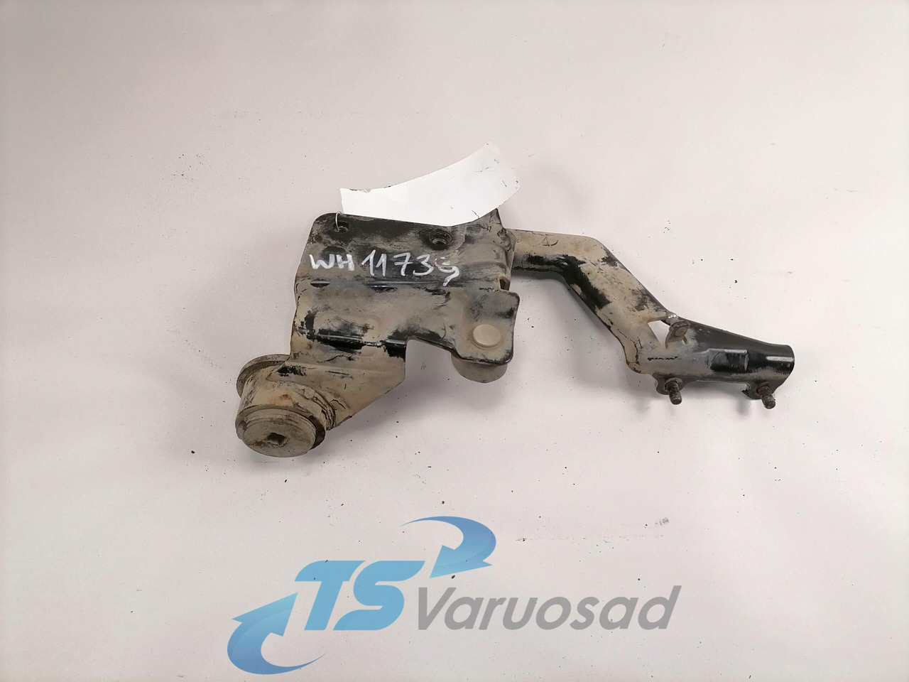 Volvo lower grille carrier hinge 20528507 - Grade radiador de Caminhão: foto 1 Volvo lower grille carrier hinge 20528507 - Grade radiador de Caminhão: foto 1