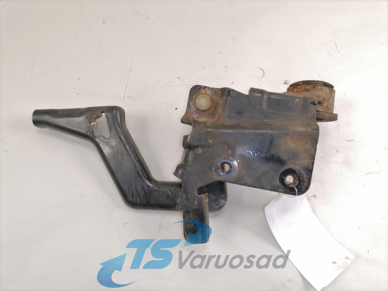 Volvo lower grille carrier hinge 20545095 - Grade radiador de Caminhão: foto 2 Volvo lower grille carrier hinge 20545095 - Grade radiador de Caminhão: foto 2