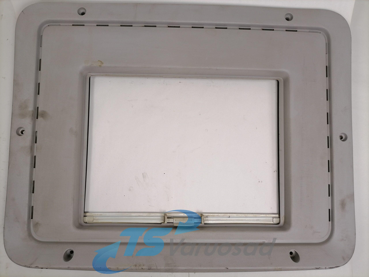 Volvo sunroof plastic cover 20379765 - Peça universal de Caminhão: foto 1 Volvo sunroof plastic cover 20379765 - Peça universal de Caminhão: foto 1