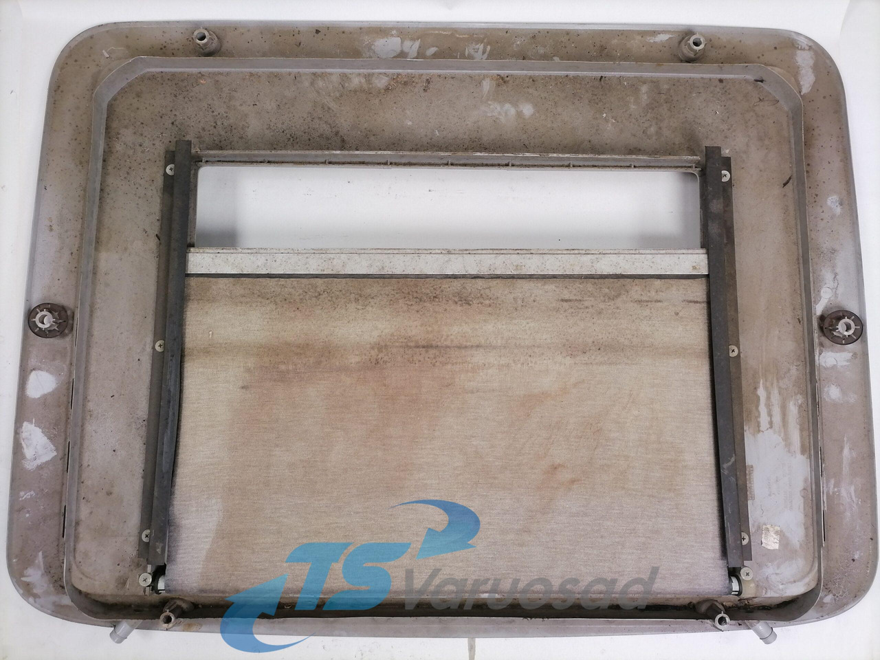 Volvo sunroof plastic cover 20379765 - Peça universal de Caminhão: foto 5 Volvo sunroof plastic cover 20379765 - Peça universal de Caminhão: foto 5