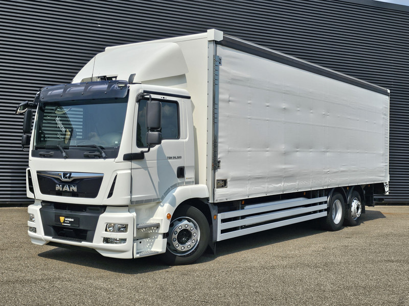 MAN TGM 26.320 / 6x2-4 / LBW / 6000kg TAIL LIFT - Caminhão furgão: foto 1 MAN TGM 26.320 / 6x2-4 / LBW / 6000kg TAIL LIFT - Caminhão furgão: foto 1