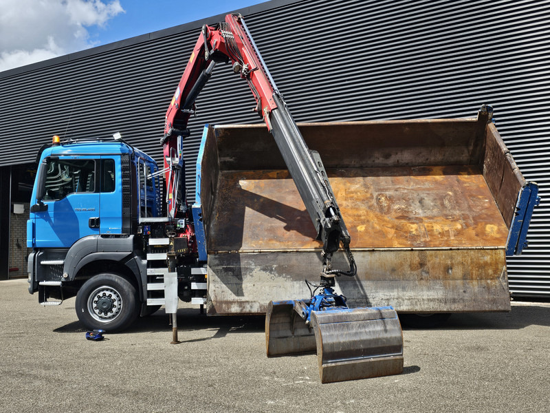 MAN TGS 28.400 6X4-4 BL / CRANE + 2 SIDE TIPPER - Caminhão basculante, Caminhão grua: foto 4 MAN TGS 28.400 6X4-4 BL / CRANE + 2 SIDE TIPPER - Caminhão basculante, Caminhão grua: foto 4