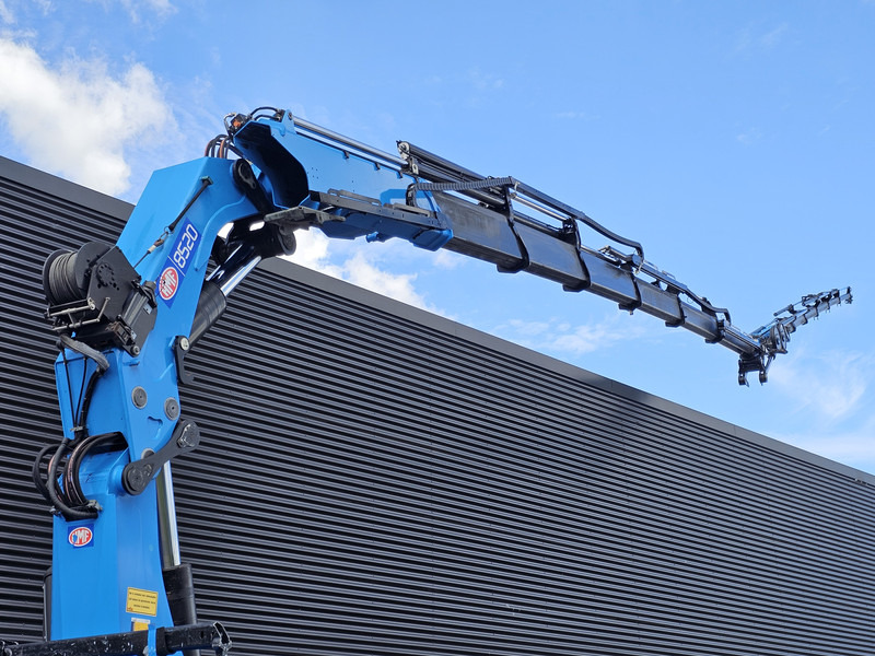 MAN TGX 35.480 8x4-4 / HMF 85 t/m + JIB / WINCH - Camião de caixa aberta/ Plataforma, Caminhão grua: foto 5 MAN TGX 35.480 8x4-4 / HMF 85 t/m + JIB / WINCH - Camião de caixa aberta/ Plataforma, Caminhão grua: foto 5