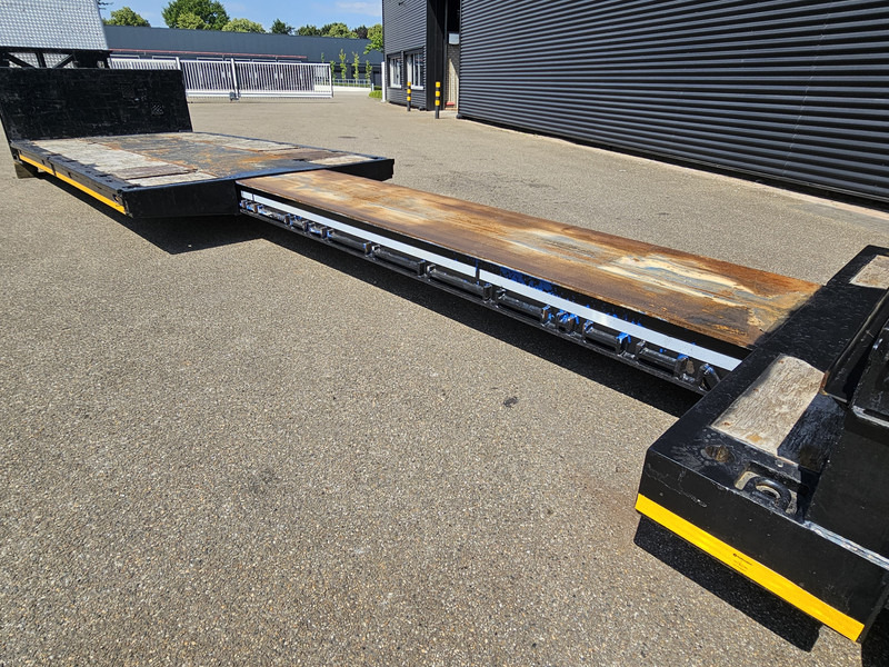 MEUSBURGER MPG 3 / LOW BED / EXTENDABLE / 3 x STEERING AXLE - Semireboque baixa: foto 2 MEUSBURGER MPG 3 / LOW BED / EXTENDABLE / 3 x STEERING AXLE - Semireboque baixa: foto 2