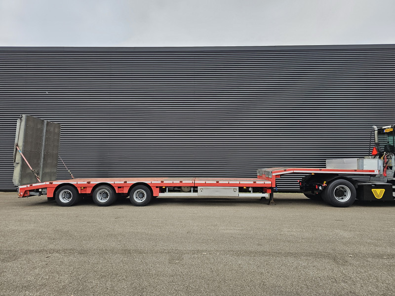 Max Trailer 3 x steering axle / hydraulic ramp / hydraulic bed - Semireboque baixa: foto 5 Max Trailer 3 x steering axle / hydraulic ramp / hydraulic bed - Semireboque baixa: foto 5