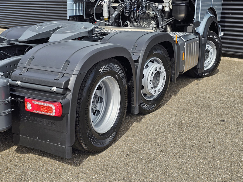 Tractor Mercedes-Benz ACTROS 2548 6X2/4 / PTO / GIGASPACE: foto 9