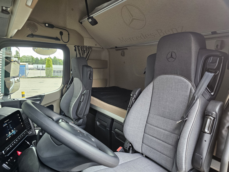 Tractor Mercedes-Benz ACTROS 2548 6X2/4 / PTO / GIGASPACE: foto 20