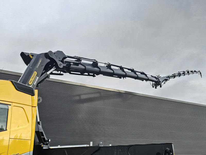 Volvo FH 540 8x4 / PALFINGER 165 TEC 7 + PJ300 / WINCH - Caminhão grua: foto 2 Volvo FH 540 8x4 / PALFINGER 165 TEC 7 + PJ300 / WINCH - Caminhão grua: foto 2