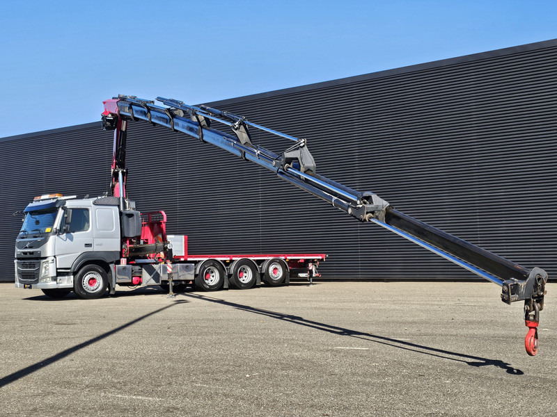 Volvo FM 460 8x4-4 / FASSI 36.5 t/m -8 x EXTENSION + WINCH - Caminhão grua: foto 2 Volvo FM 460 8x4-4 / FASSI 36.5 t/m -8 x EXTENSION + WINCH - Caminhão grua: foto 2