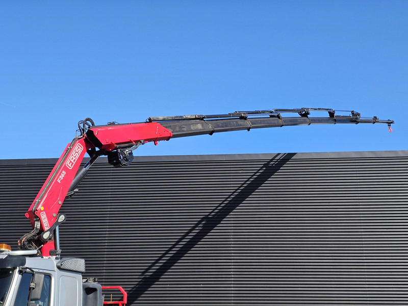 Volvo FM 460 8x4-4 / FASSI 36.5 t/m -8 x EXTENSION + WINCH - Caminhão grua: foto 4 Volvo FM 460 8x4-4 / FASSI 36.5 t/m -8 x EXTENSION + WINCH - Caminhão grua: foto 4