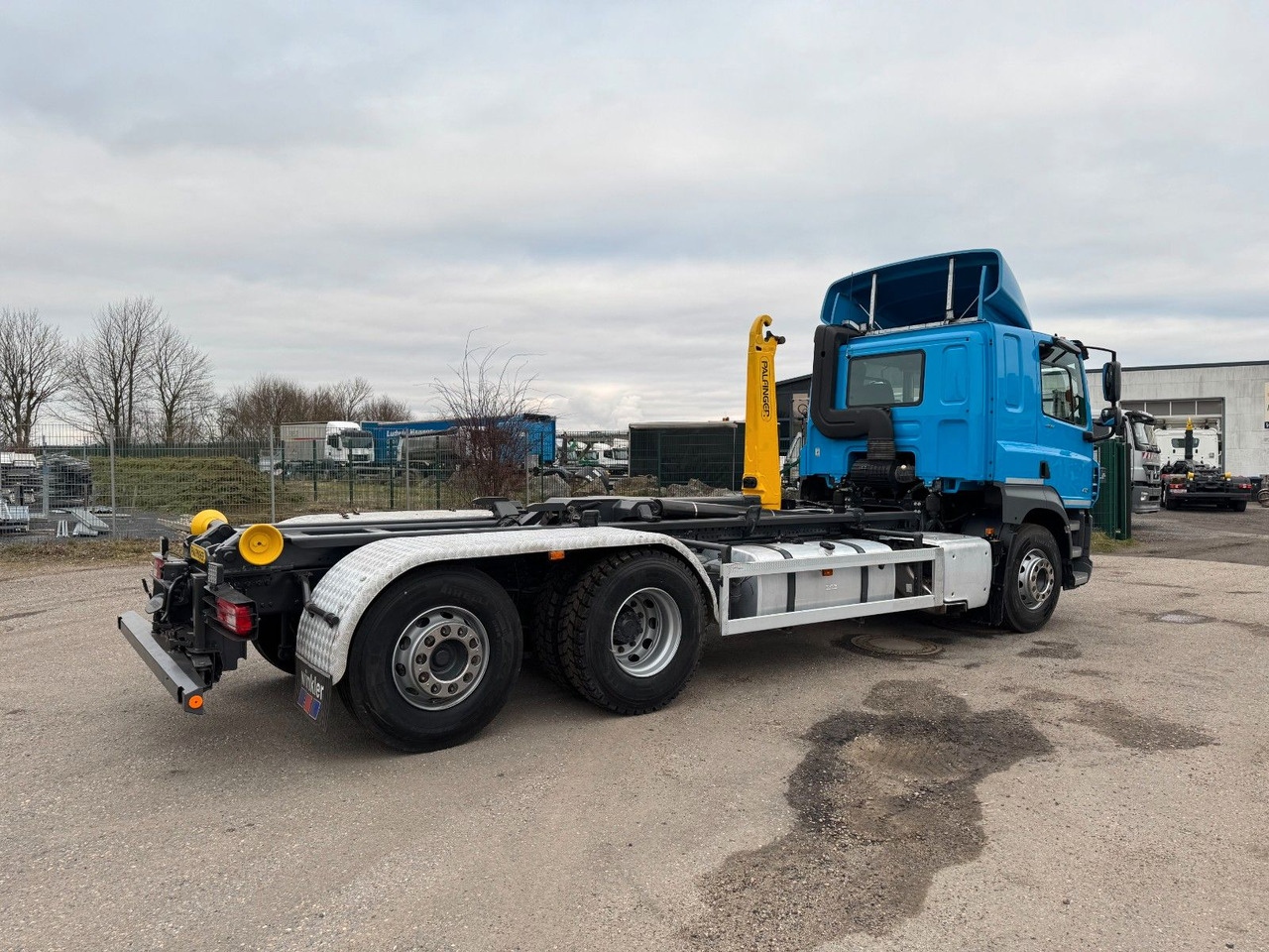 DAF CF 480 6X2 Abroller Funk 8 Stück neue Pirelli DAF CF 480 6X2 Abroller Funk 8 Stück neue Pirelli - Caminhão polibenne: foto 4 DAF CF 480 6X2 Abroller Funk 8 Stück neue Pirelli DAF CF 480 6X2 Abroller Funk 8 Stück neue Pirelli - Caminhão polibenne: foto 4