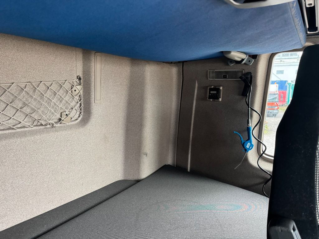 MAN 26.460 6X2 Retarder Klima Navigation guter Zust. MAN 26.460 6X2 Retarder Klima Navigation guter Zust. - Caminhão polibenne: foto 5 MAN 26.460 6X2 Retarder Klima Navigation guter Zust. MAN 26.460 6X2 Retarder Klima Navigation guter Zust. - Caminhão polibenne: foto 5