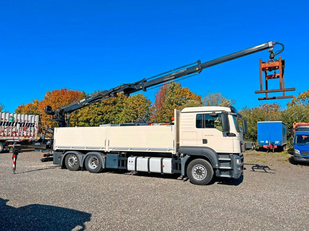 MAN 26.480 6X2 Baustoff mit Kran HIAB Top Zustand - Caminhão grua, Camião de caixa aberta/ Plataforma: foto 2 MAN 26.480 6X2 Baustoff mit Kran HIAB Top Zustand - Caminhão grua, Camião de caixa aberta/ Plataforma: foto 2