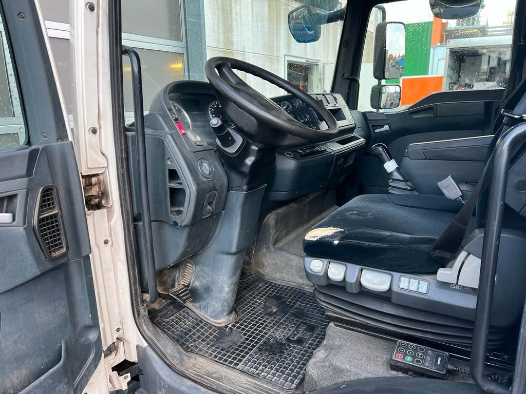 MAN 8.180 4X2 offene Pritsche MAN 8.180 4X2 offene Pritsche - Furgão caixa aberta: foto 5 MAN 8.180 4X2 offene Pritsche MAN 8.180 4X2 offene Pritsche - Furgão caixa aberta: foto 5