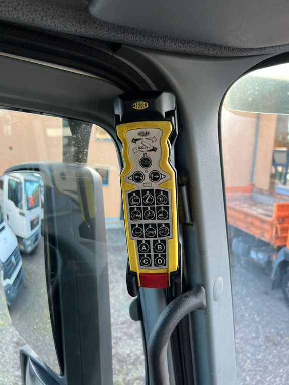 Mercedes-Benz 2541 6X2 Meiller Funk Zustand wie 200 tkm Mercedes-Benz 2541 6X2 Meiller RK 20.65 Funk | Top Zustand! - Caminhão polibenne: foto 4 Mercedes-Benz 2541 6X2 Meiller Funk Zustand wie 200 tkm Mercedes-Benz 2541 6X2 Meiller RK 20.65 Funk | Top Zustand! - Caminhão polibenne: foto 4