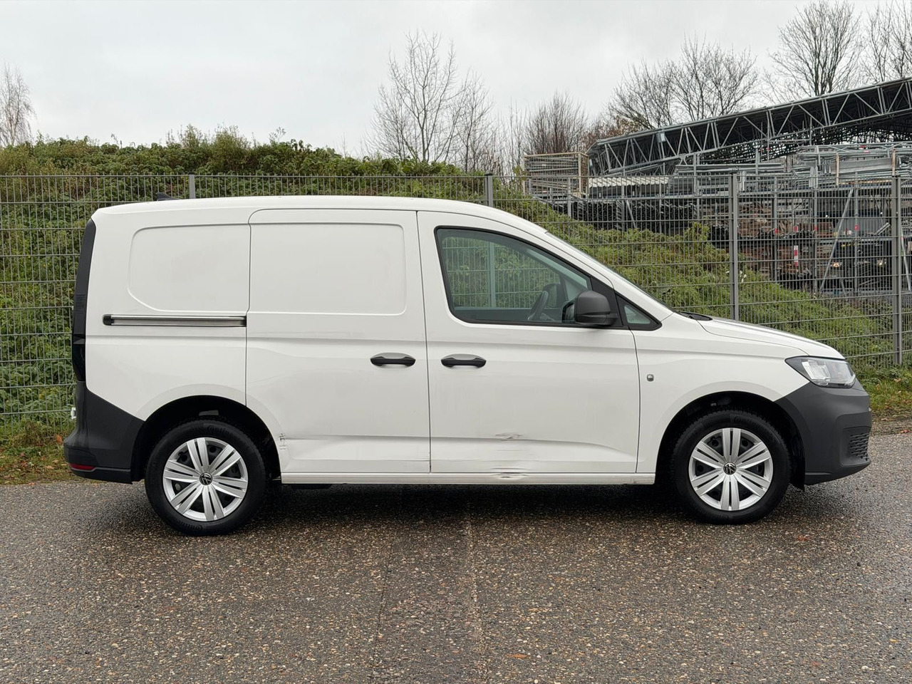 Volkswagen Caddy 4x2 | 2,0 TDI | Klima | PDC | Spurhalteass - Furgão de passageiros: foto 5 Volkswagen Caddy 4x2 | 2,0 TDI | Klima | PDC | Spurhalteass - Furgão de passageiros: foto 5