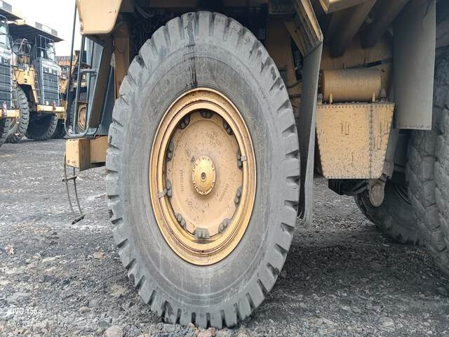 Caminhão fora de estrada CAT 777E: foto 24