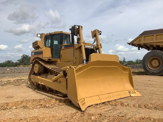CAT D8R - Buldôzer: foto 4 CAT D8R - Buldôzer: foto 4