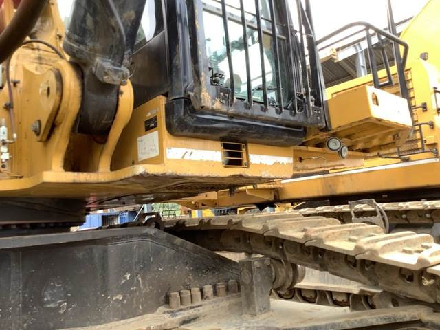 Escavadora de rastos CAT 6015B: foto 8