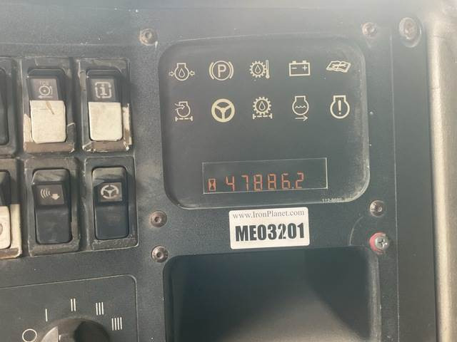 Caminhão fora de estrada CAT 777D: foto 7