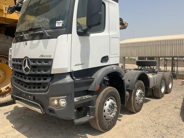 Locação de  Mercedes-Benz Arocs 4240 Mercedes-Benz Arocs 4240: foto 8