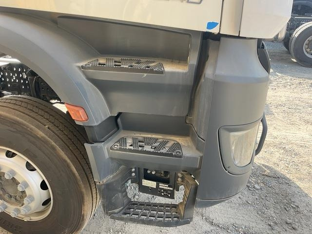 Locação de  Mercedes-Benz Arocs 4240 Mercedes-Benz Arocs 4240: foto 18