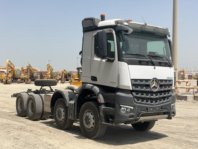 Mercedes-Benz Arocs 4240 - Caminhão chassi: foto 4 Mercedes-Benz Arocs 4240 - Caminhão chassi: foto 4