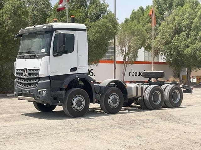 Mercedes-Benz Arocs 4240 - Caminhão chassi: foto 1 Mercedes-Benz Arocs 4240 - Caminhão chassi: foto 1