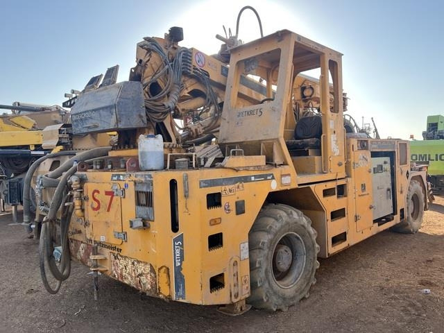 Putzmeister WETKRET5 - Autobomba de betão: foto 1 Putzmeister WETKRET5 - Autobomba de betão: foto 1