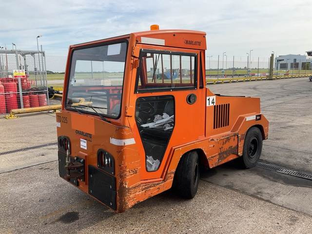Charlatte TD225 - Trator elétrics: foto 1 Charlatte TD225 - Trator elétrics: foto 1