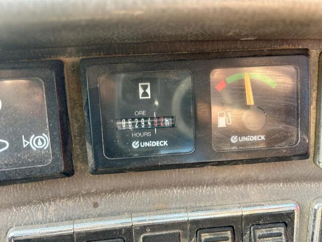 Caminhão com plataforma aérea Scania P113ML: foto 10