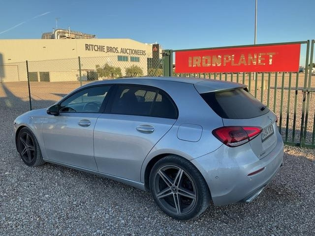 Mercedes-Benz A180d - Automóvel: foto 2 Mercedes-Benz A180d - Automóvel: foto 2